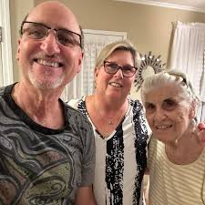 It is with deep sadness we announce the passing of Nick Galanos. No details  at this time. Please raise a glass to this great man tonight. He will be  missed.