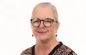 Elizabeth Gephart's Instagram, Twitter & Facebook