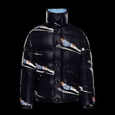 Birbirinden Sik Yeni Sezon Moncler Kadin Mont Modelleri Ve Indirim Firsatlari Maslak Outlet Te Sizleri Bekliyor Erkek Mont Mont Yelek