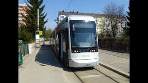 So denken die steirer darüber. Erster Variobahn Einsatztag Auf Der Linie 6 Strassenbahn Graz Youtube