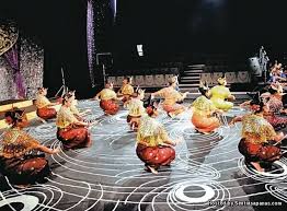 Mak yong dipersembahkan sebagai hiburan dan juga sebagai cara perubatan. Kenapa Tarian Tradisi Mak Yong Di Haramkan Sentiasa Panas