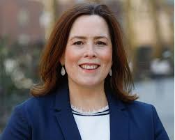 Elizabeth Crotty's Instagram, Twitter & Facebook