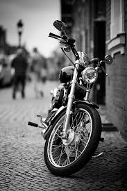 Schoner Schwarzer Weisser Schuss Von Fahrrad Nicht Sicher Welche Marke Oder Welches Modell Riding The Road Fahrrad Fotografie Auto Bild Fahrrad