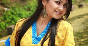 Saundra Haley's Instagram, Twitter & Facebook