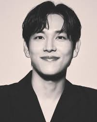 eevee 🌷 (@lordeoceanic)