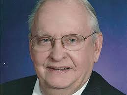 Donald Hoeppner's Instagram, Twitter & Facebook