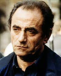 Richard bohringer est un acteur, réalisateur, chanteur et auteur français et sénégalais, né le 16 janvier 1942 à moulins. Richard Bohringer ë¦¬ìƒ¤ ë³´ëž­ì œ Hancinema