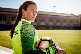 Em um jogo de pouca inspiração e com erros de sobra em miyagi, a seleção brasileira feminina de futebol perdeu para o canadá nos nos pênaltis, brilhou a estrela da goleira labbé, que defendeu as cobranças de andressa alves e rafaelle. Aline Villares Reis Wikipedia A Enciclopedia Livre