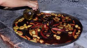 Croatian Traditional Cuisine Octopus Under Peka Under The Lid Hobotnica Ispod Peke Youtube Croatian Cuisine Cuisine Homemade Sausage