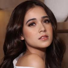 Anna Vicente Twitter Tweets & Media Stats