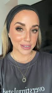 This is one of my favorite eye looks that I created with my eyeshadow  palette. Come in the eyes and I’ll go ahead and send you a link as well as  a code to save 20% off.