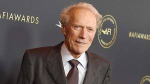 To her own detriment when it tries to pass off an obvious impostor as her missing child. Hollywood Ikone Clint Eastwood Wird 90 Medien