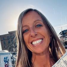 Dawn Curtis Wolfe (@dawnwolfe) • Threads, Say more