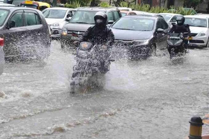 Weather Update : कई राज्‍यों में बारिश का अलर्ट, तूफान 'शक्ति' का दिखा असर, कब विदा होगा मानसून - Weather Updates | Webdunia Hindi