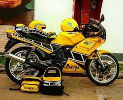 25 warna kuning emas background kuning keren backgrounds kuning wallpaper cave download kumpul in 2020 frame border design yellow background flower graphic design. Kuning Diraja Menjadi Inspirasi Tema The Bikers Ranger Facebook