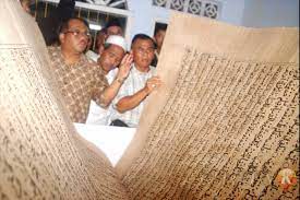 Dalam bahasa arab, kitab zabur yang diturunkan kepada nabi daud as disebut sebagai mazmur atau diambil dari kata jamak mazamir. 4 Kitab Allah Swt Taurat Zabur Injil Al Quran Azriislamicblog7