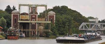 Maybe you would like to learn more about one of these? Ascenseurs A Bateaux Des Fontinettes Office De Tourisme Et Des Congres Du Pays De Saint Omer