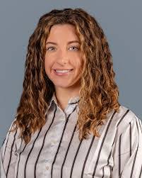 Laura Williford's Instagram, Twitter & Facebook