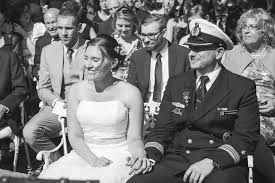 Die feier dazu sollte es dann aber auch sein. Hochzeitsfotograf Bad Emstal Hochzeit Im Landgasthof Der Grischafer