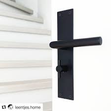 pin auf what s your intersteel