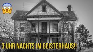 Doku amityville das geisterhaus deutsch (sd) das ein verlassenes geisterhaus, 1989 zog familie müller, die dort ein lampengeschäft führten, aus unbekannten gründen aus. 3 Uhr Nachts Im Geisterhaus Geht Schief Youtube