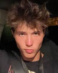 Me irl vs in gta😹 caption the third photo, a 20 minute private video call  goes to my favorite one!!