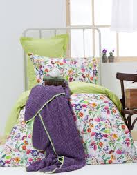 Karaca home valeria royal gold 10 parça çeyiz seti1.299,00 tl5 satıcı, en ucuz 1.299 tl. Karaca Home Luna Mor Tek Kisilik Orgu Battaniye Takimi Karaca