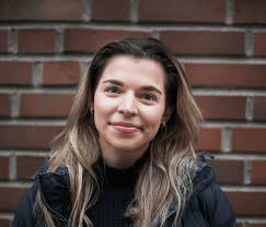 Amanda Amundsen's Instagram, Twitter & Facebook