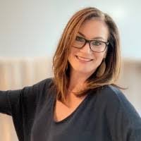 Jennifer Corey's Instagram, Twitter & Facebook