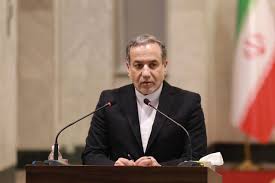عراقچی: گفت‌وگو امری بدیهی و مهم برای جلوگیری از اشتباه‌ محاسباتی است