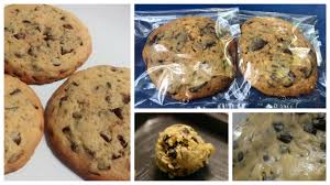 Berkongsi resepi makanan menggunakan chocolate.sumber resepi dari pelbagai sudut, apa saja resepi disini boleh disalin semula.semoga bermanafaat untuk semua. Rupanya Mudah Je Nak Buat Chewy Choc Chip Cookies Ala Subway Ini Resepinya
