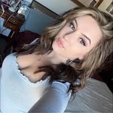 Fresh Flowers from Local Shop Queen Bee's Gardens & Floral for Mother's Day