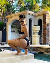 Shenseea Nude and Sexy Photo Collection - Fappenist