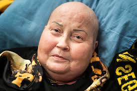 Cancersjuka Eva Berg möter Jonathan Pudas