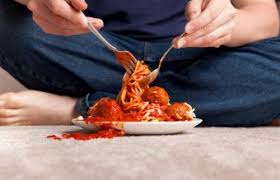 As quickly as possible, remove the sauce from the surface of the fabric without pushing it further in. How To Remove Tomato Stains Even Set In Sauce Lovetoknow