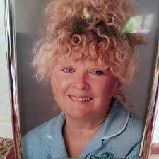 I'm sad to have to report the death of Margaret Simmonds who was a Newlands  girl from 1957-62. She had battled with lung and bowel cancer some years  ago but sadly did