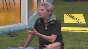 Il gfvip, questo il nome abbreviato, è la versione del grande fratello in cui i concorrenti sono persone famose. Fausto Leali A Il Grande Fratello Vip Mussolini Ha Fatto Tante Cose Buone E I Social Non Perdonano La Repubblica