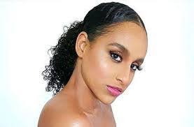 Lisa Escalona's Instagram, Twitter & Facebook