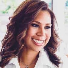 Courtney Henkel's Instagram, Twitter & Facebook