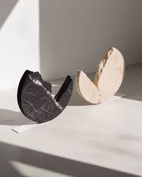 Graceful And Warped The Minimal Sculptures Of Carla Cascales Alimbau Ignant Minimal Art Design Sculptures Sculpture