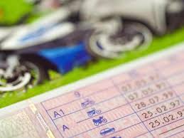 Dein fahrlehrer weiß, wann du für die praktische führerscheinprüfung bereit bist. Fuhrerscheine Mussen Umgetauscht Werden Berlin De