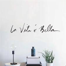 Jangan membatasi impian mu dengan pendapat orang lain. Bahasa Italia Quote Stiker La Vita E Bella Hidup Ini Indah Stiker Dinding Dekorasi Rumah Ruang Tamu Motivasi Kata Kata D868 Wall Stickers Aliexpress