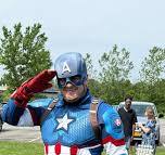 Which helmet to choose for a parade, considering fit and color?