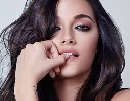 Bettina Frumboli Projects :: Photos, videos, logos, illustrations and  branding :: Behance