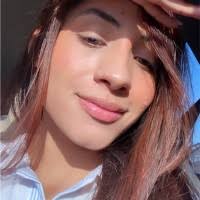 50+ perfiles de «Angie Castilla»