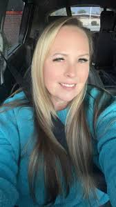 Hello from Lehi, UT. Apparently I only take pictures in my car. 🤣 I do  live in my car after work driving kids around to various activities. Here's  my bio- I grew