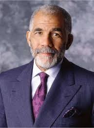 Lynnette Knight's Instagram, Twitter & Facebook