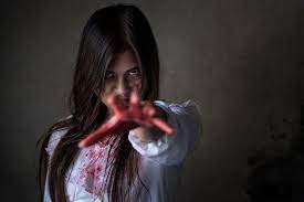 Să fim înspăimântați în fața micului sau marelui ecran e cel mai sigur ambient în care putem să ne exorcizăm anxietățile, fiind un exercițiu extrem de util atunci când vrem să scăpăm de frici care nu ne dau pace, spun psihologii. Filme Horror Top 30 Cele Mai Bune Filme De GroazÄƒ Din Toate Timpurile Libertatea