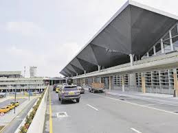 Cali es una de las ciudades en donde se ha estado presentando una mayor cantidad de manifestaciones y alteraciones al orden público desde el pasado 28 manifestaciones que obligaron a la aeronáutica civil a cerrar el aeropuerto de palmira que sirve a esta ciudad, alfonso bonilla aragón. Aeropuerto De Cali Estrena Edificio Internacional Negocios Portafolio
