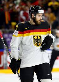 Ebay kleinanzeigen trikot leon draisaitl nhl edmonton oilers l alternate 2019. Leon Draisaitl Photostream Ice Hockey Hockey Jersey Sports Jersey Design